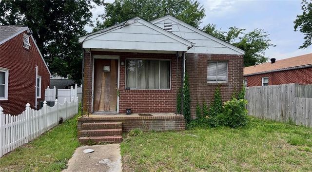 18 E Kelly AVE, Hampton, VA 23663