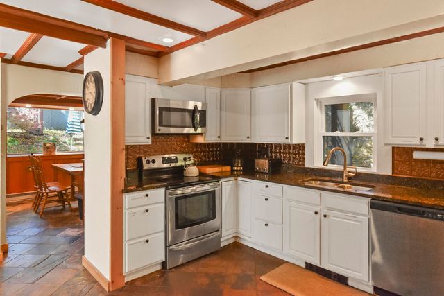 19 Margaret Place, Lake Placid, NY 12946