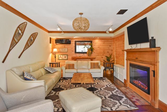 19 Margaret Place, Lake Placid, NY 12946