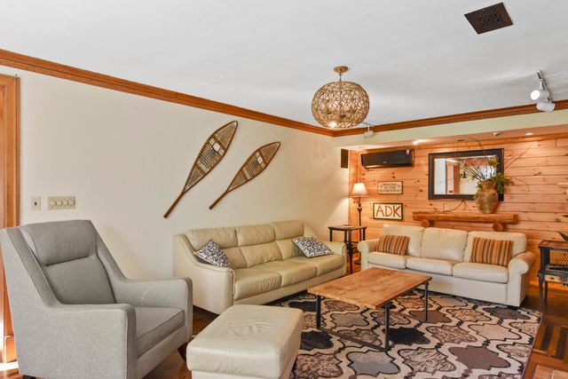 19 Margaret Place, Lake Placid, NY 12946