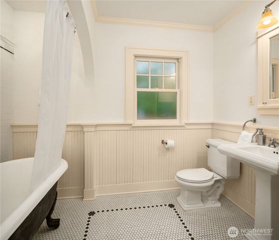 848 NW 59th Street, Seattle, WA 98107