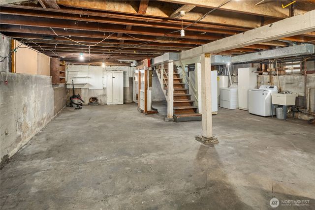 848 NW 59th Street, Seattle, WA 98107