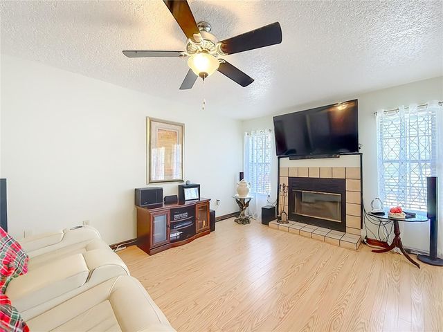 3529 SAIL FISH AVENUE, Fruitland Park, FL 34731