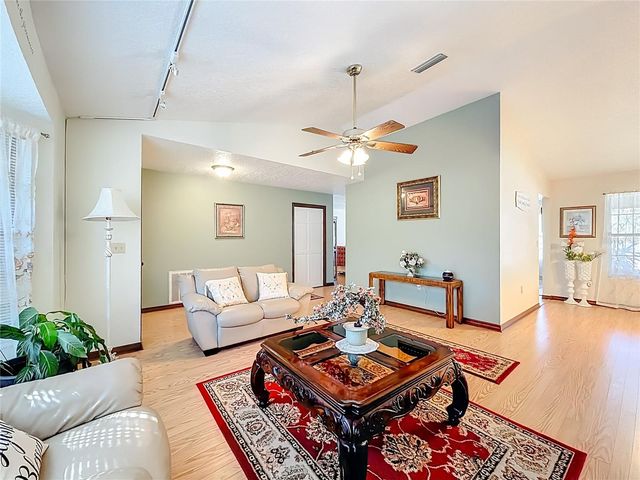 3529 SAIL FISH AVENUE, Fruitland Park, FL 34731