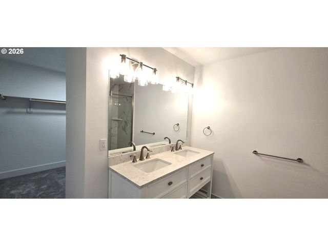 12451 Se Harold St, Portland, OR 97236