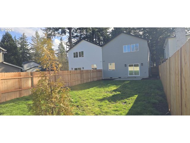 12451 Se Harold St, Portland, OR 97236