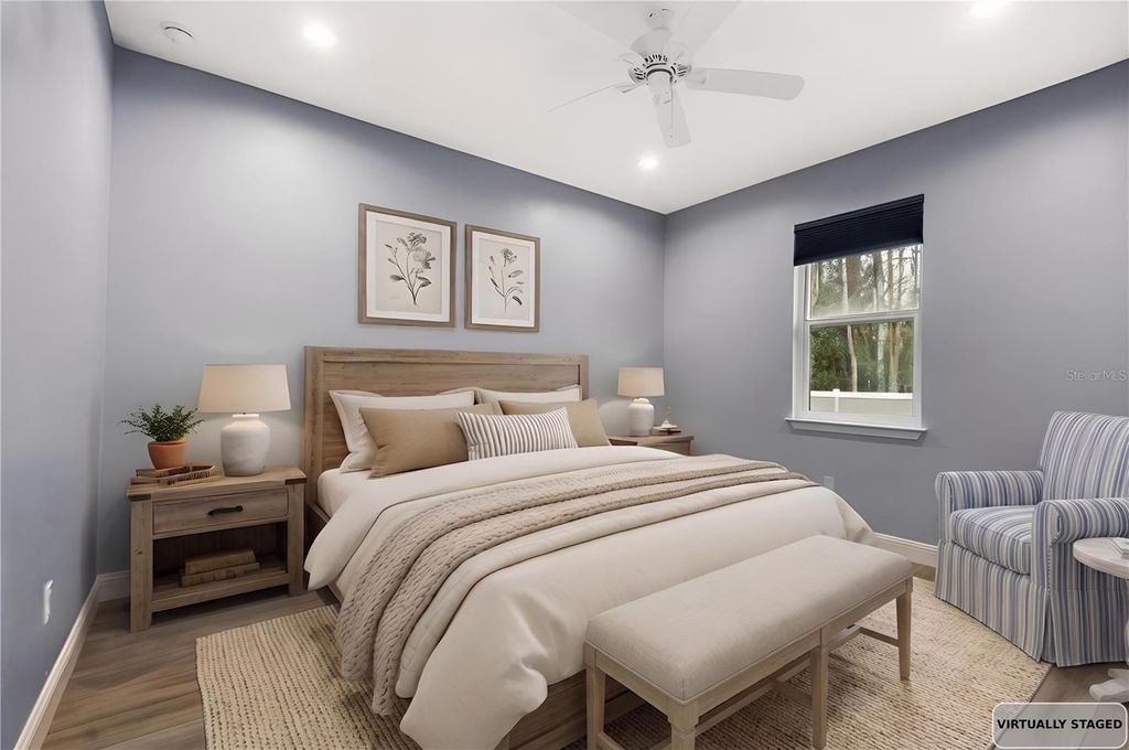 Image 14 of property listing at 4 UTURN COURT, Palm Coast, FL 32164