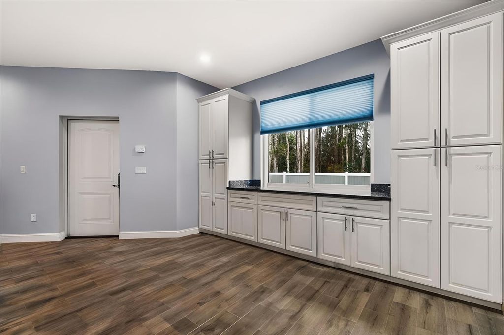 Image 5 of property listing at 4 UTURN COURT, Palm Coast, FL 32164