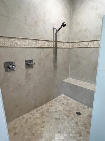 7555 TORI WAY, Bradenton, FL 34202