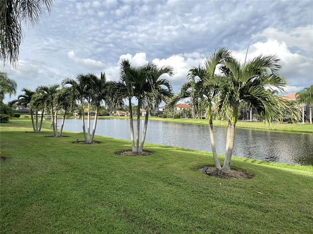 7555 TORI WAY, Bradenton, FL 34202