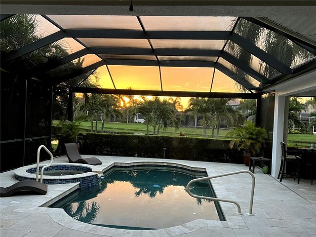 7555 TORI WAY, Bradenton, FL 34202