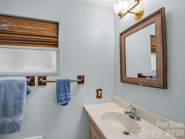 239 Havnaers Point, Lake Lure, NC 28746