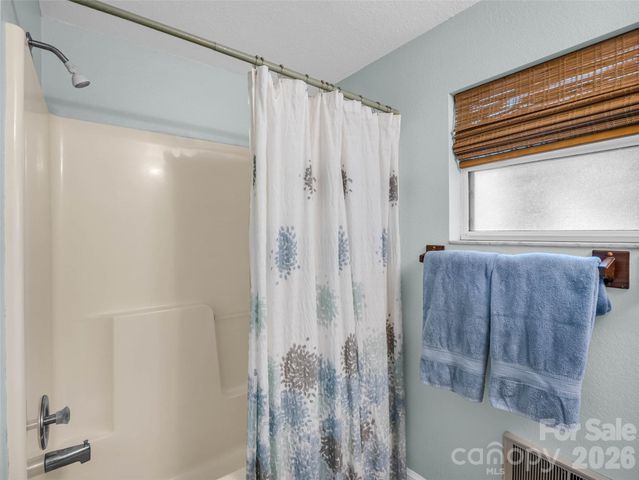 239 Havnaers Point, Lake Lure, NC 28746