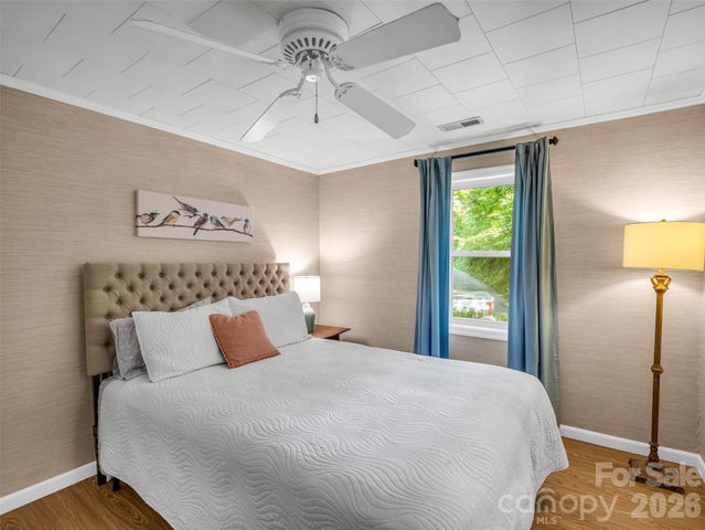 239 Havnaers Point, Lake Lure, NC 28746