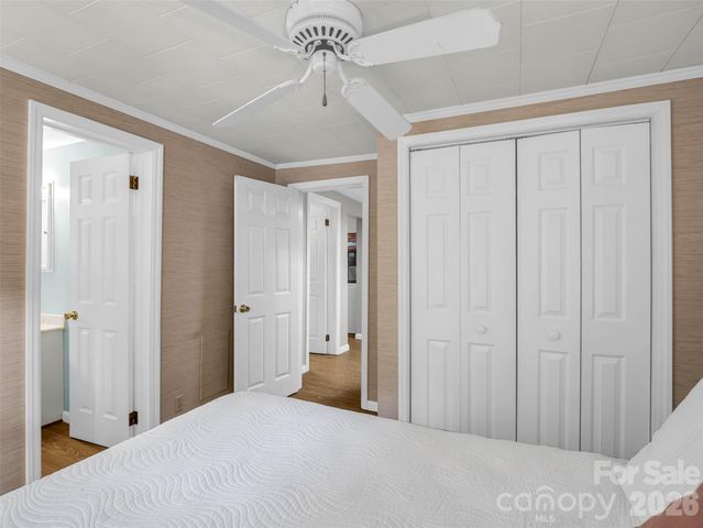 239 Havnaers Point, Lake Lure, NC 28746