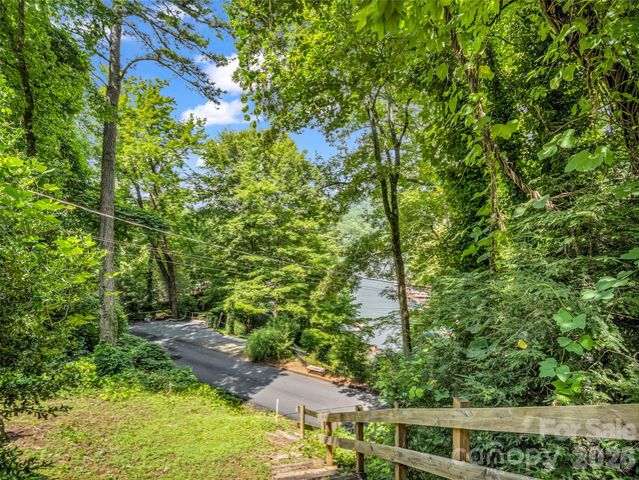 239 Havnaers Point, Lake Lure, NC 28746