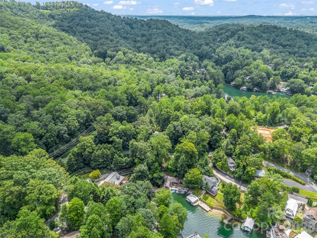 239 Havnaers Point, Lake Lure, NC 28746