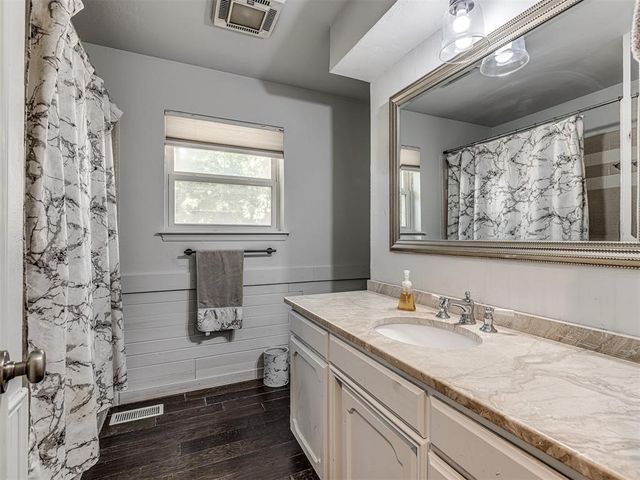 12724 S Coltrane Road, Edmond, OK 73034