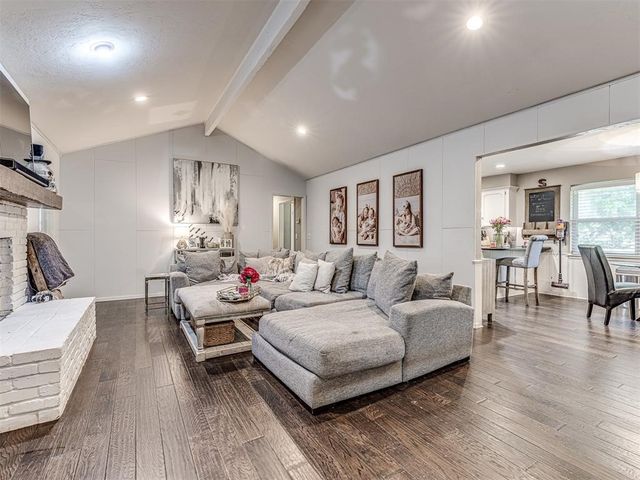 12724 S Coltrane Road, Edmond, OK 73034