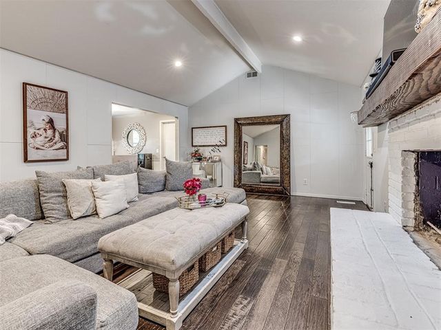 12724 S Coltrane Road, Edmond, OK 73034