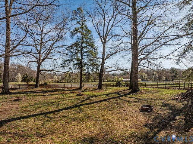 6581 Rural Point Rd, Hanover, VA 23116