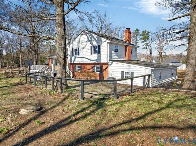 6581 Rural Point Rd, Hanover, VA 23116
