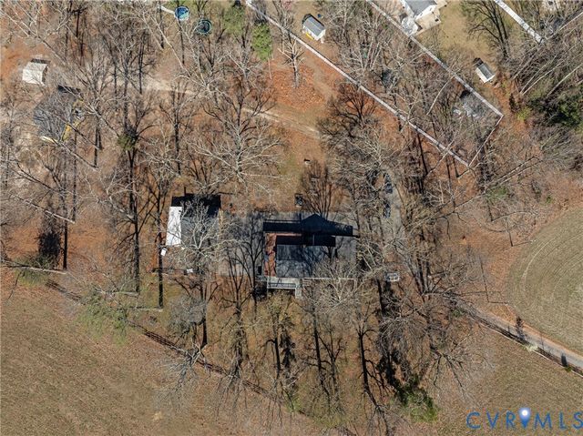 6581 Rural Point Rd, Hanover, VA 23116