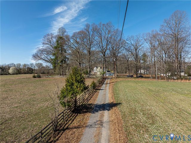 6581 Rural Point Rd, Hanover, VA 23116