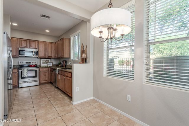 15240 N 142ND Avenue 1011, Surprise, AZ 85379