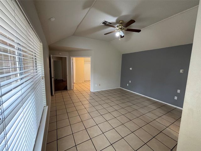 10423 Sand Pass Lane, Houston, TX 77064