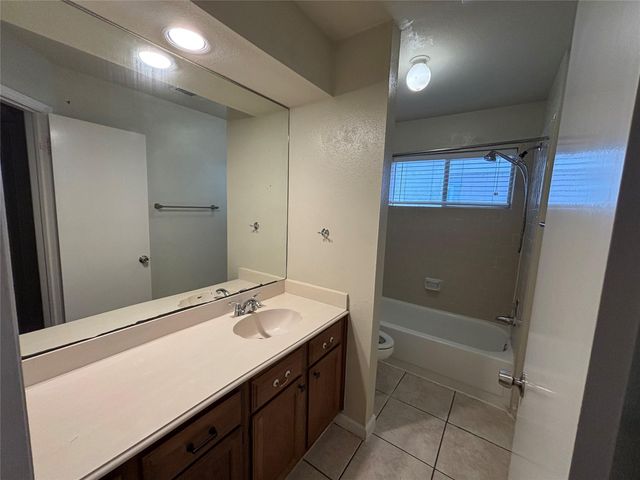 10423 Sand Pass Lane, Houston, TX 77064