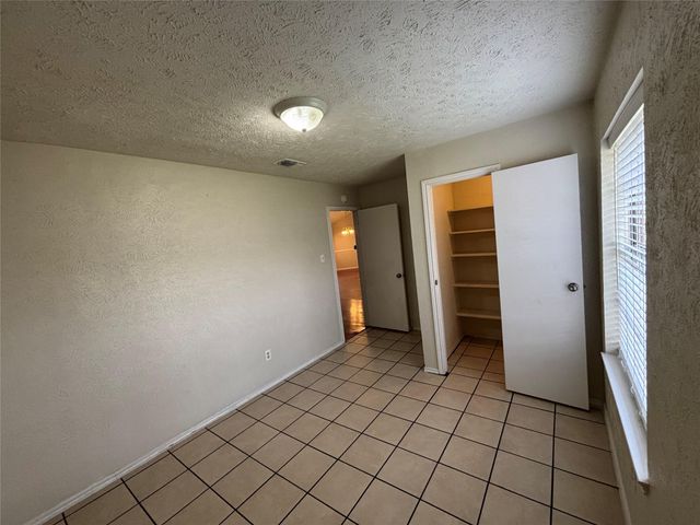 10423 Sand Pass Lane, Houston, TX 77064