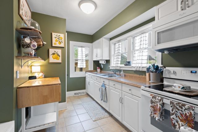1210 Strong Avenue, Elkhart, IN 46514
