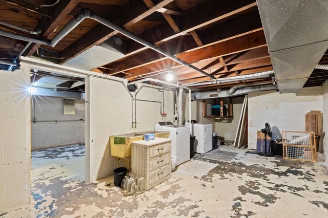 1210 Strong Avenue, Elkhart, IN 46514