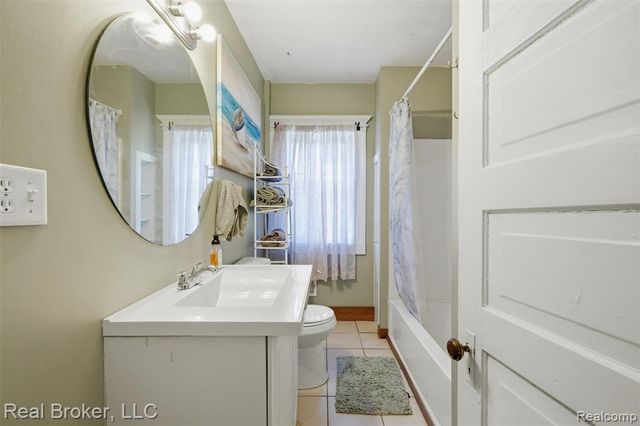 137 Trowbridge Street, Detroit, MI 48202