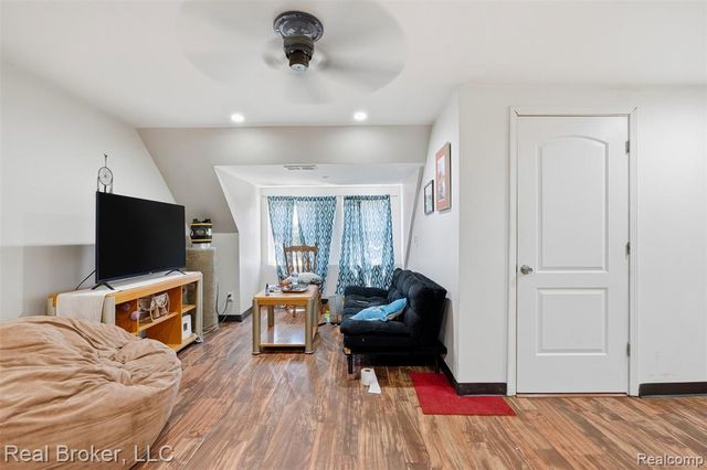 137 Trowbridge Street, Detroit, MI 48202