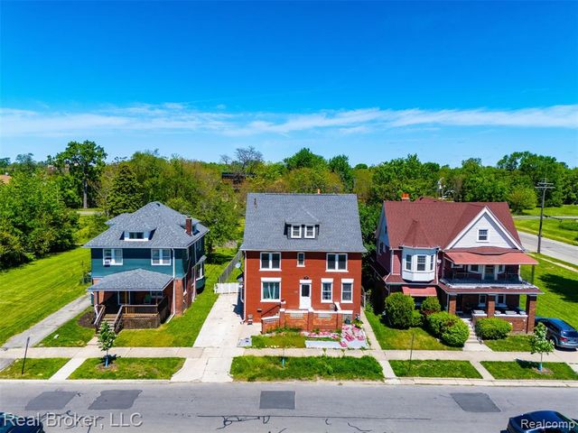 137 Trowbridge Street, Detroit, MI 48202