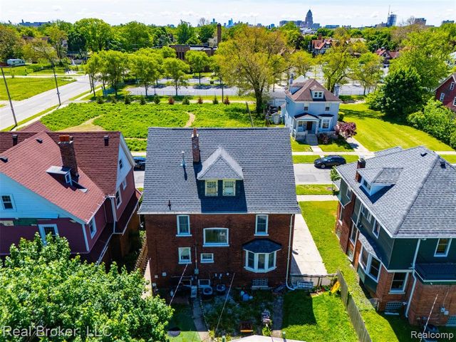 137 Trowbridge Street, Detroit, MI 48202