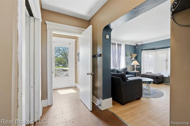 137 Trowbridge Street, Detroit, MI 48202