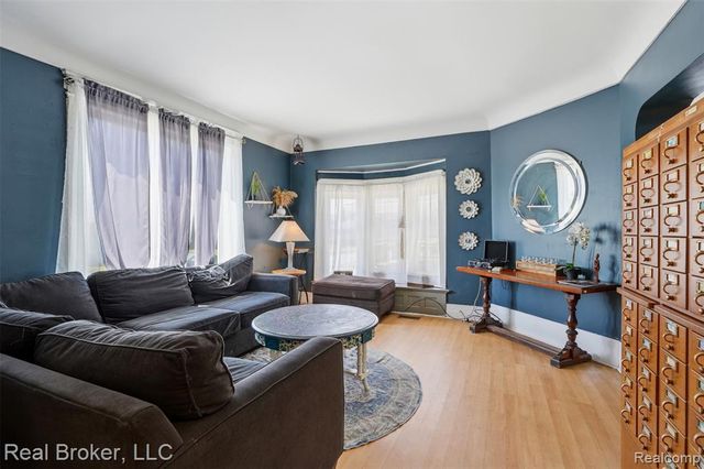 137 Trowbridge Street, Detroit, MI 48202