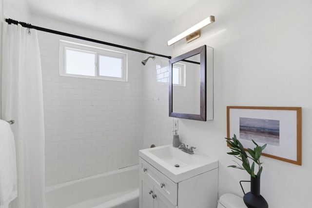 1352 Linda Mar Boulevard, Pacifica, CA 94044
