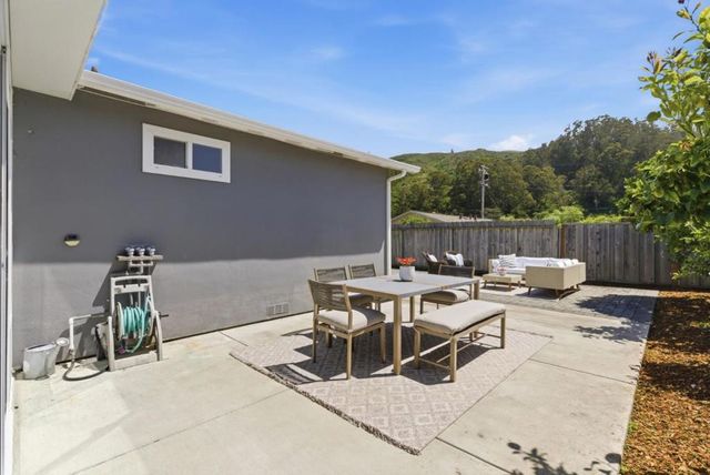 1352 Linda Mar Boulevard, Pacifica, CA 94044
