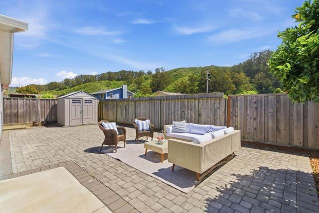 1352 Linda Mar Boulevard, Pacifica, CA 94044