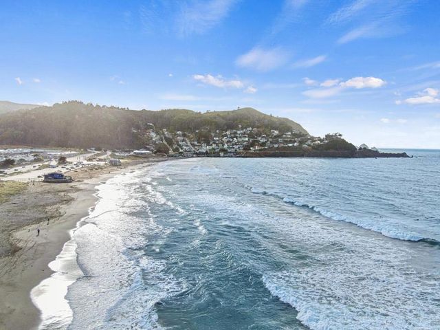 1352 Linda Mar Boulevard, Pacifica, CA 94044