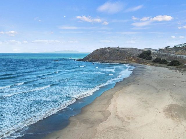 1352 Linda Mar Boulevard, Pacifica, CA 94044