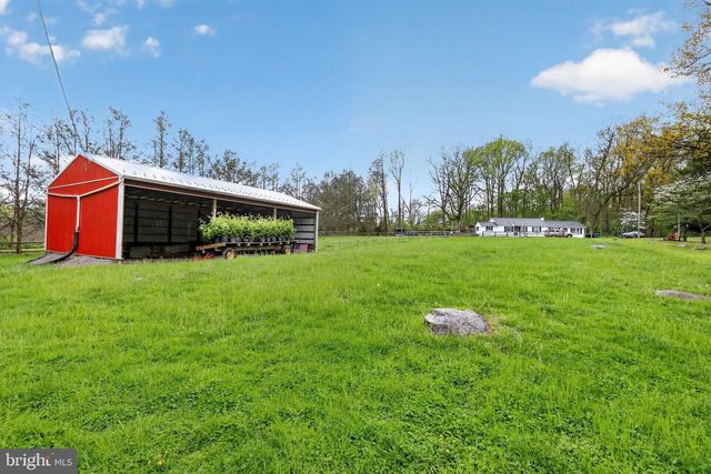 192 HIBERNIA RD, Coatesville, PA 19320