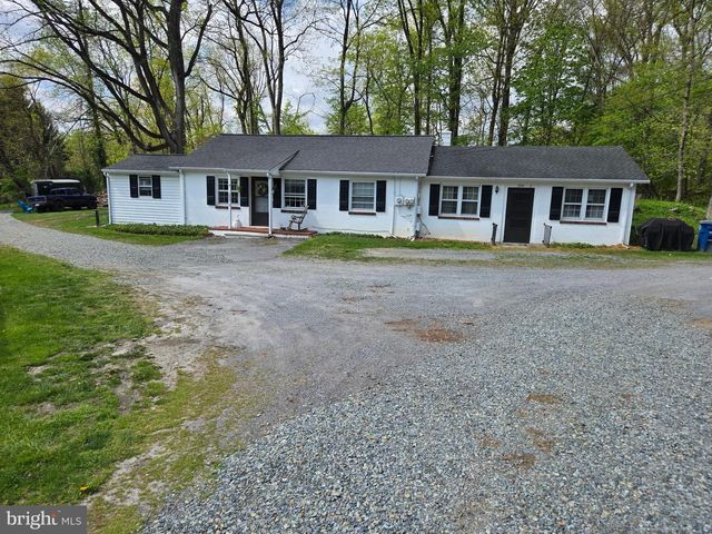 192 HIBERNIA RD, Coatesville, PA 19320