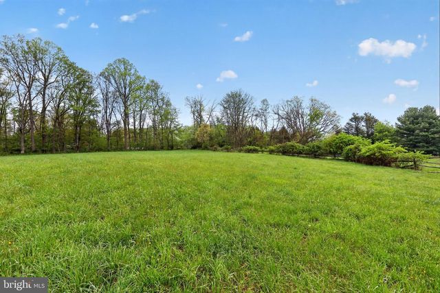 192 HIBERNIA RD, Coatesville, PA 19320