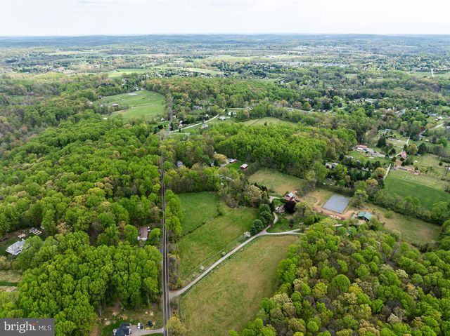 192 HIBERNIA RD, Coatesville, PA 19320