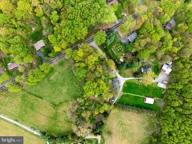 192 HIBERNIA RD, Coatesville, PA 19320